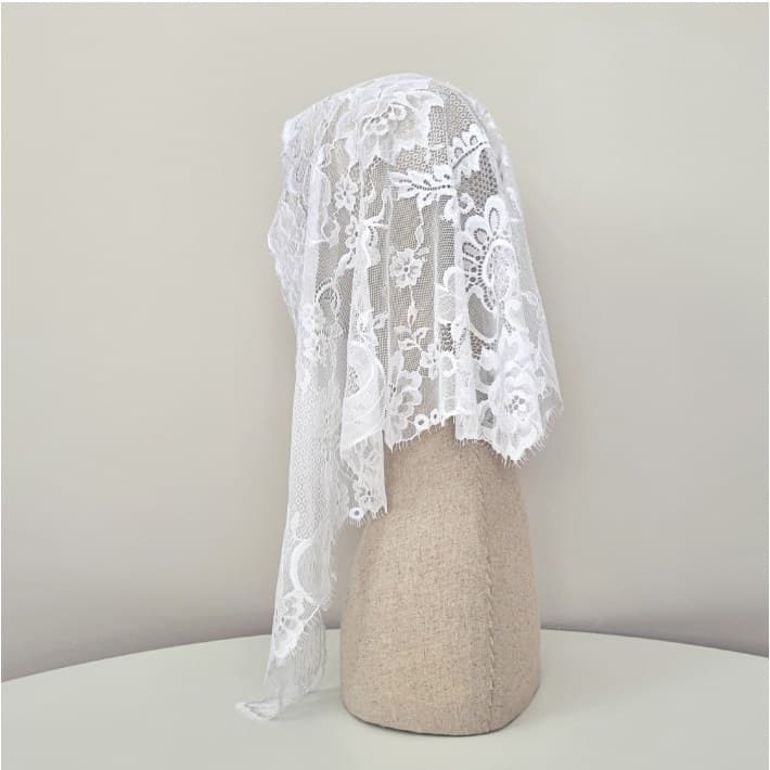 Cecilia White chapel veil