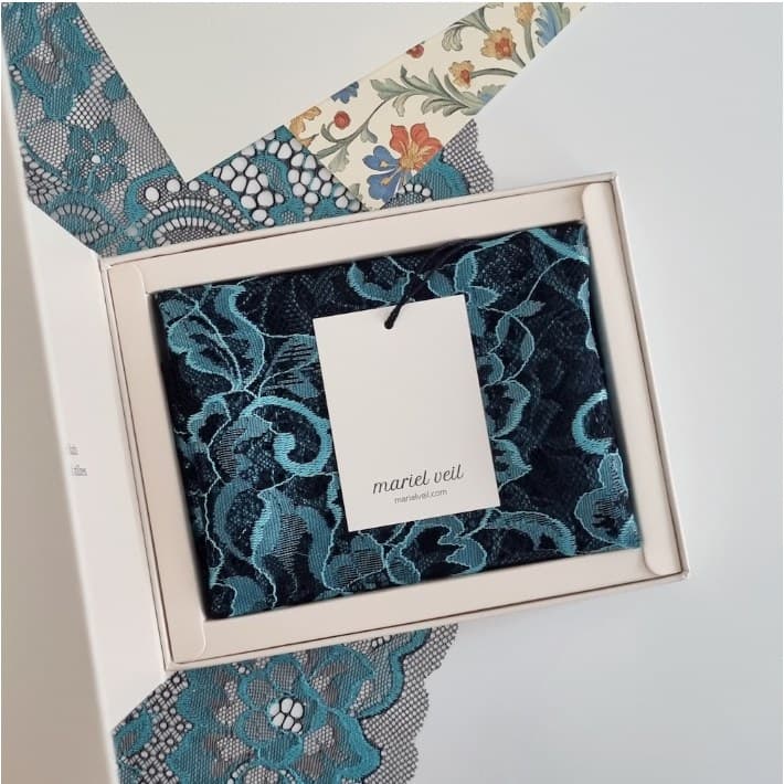 Rosaria Peacock Green in its gift box