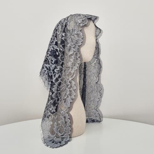 Rosaria Soft Black chapel veil