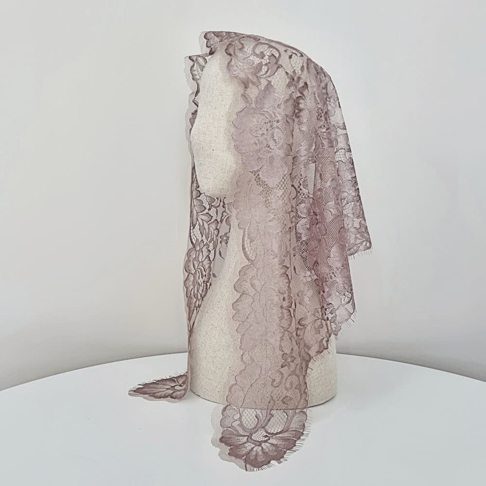 Rosaria Ash Brown lace chapel veil