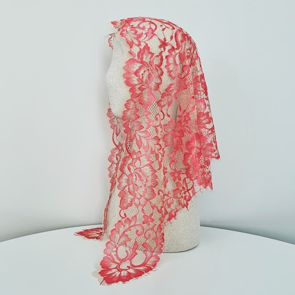 Rosaria Champagne Red lace chapel veil
